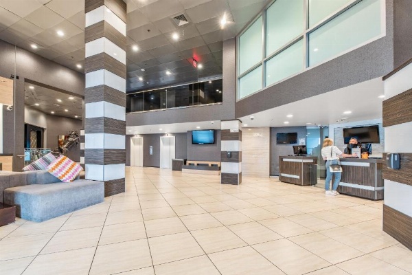 Hotel Huntington Beach image 20