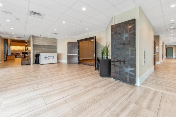 Hotel Huntington Beach image 27